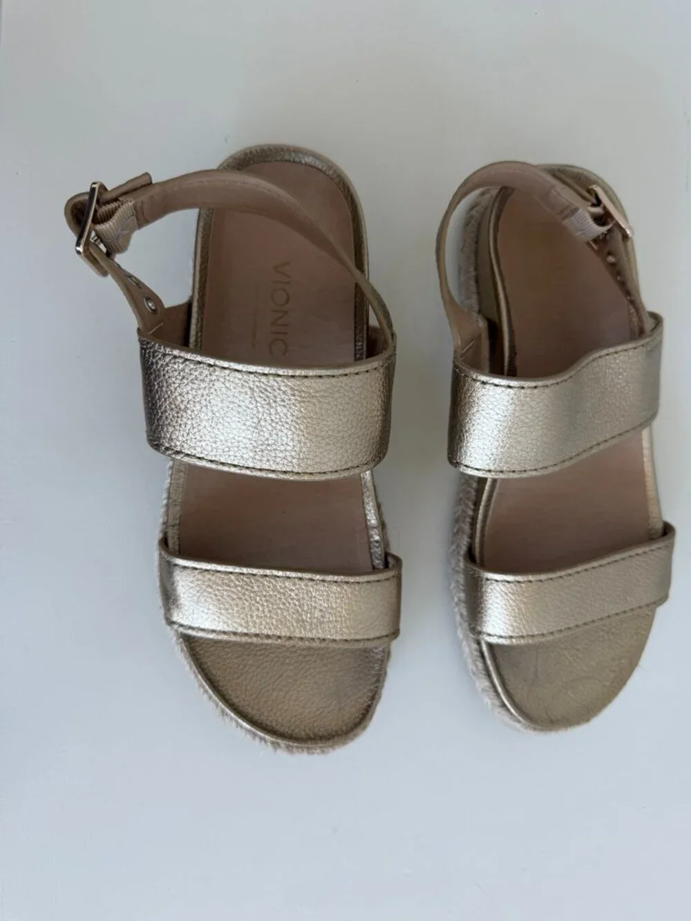 Vionic Metallic Gold Espadrille Sandals Size 5 EU36